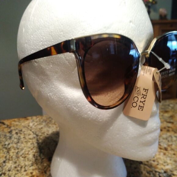Frye and Co. Tortoise Shell Brown Sunglasses 100% UV Lens Protection NWT main image 5